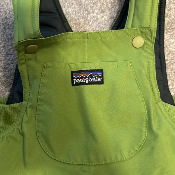 Patagonia kids down snow bibs - Picture 3 of 6